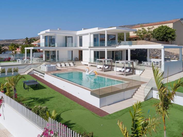 Ferienhaus für 8 Personen, mit Pool und Sauna sowie Meerblick und Garten auf den Kanaren