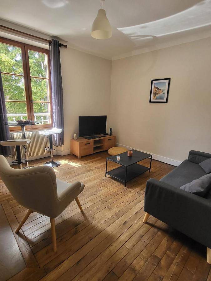 Gîte pour 4 personnes, avec jardin à Paray-le-Monial - 2