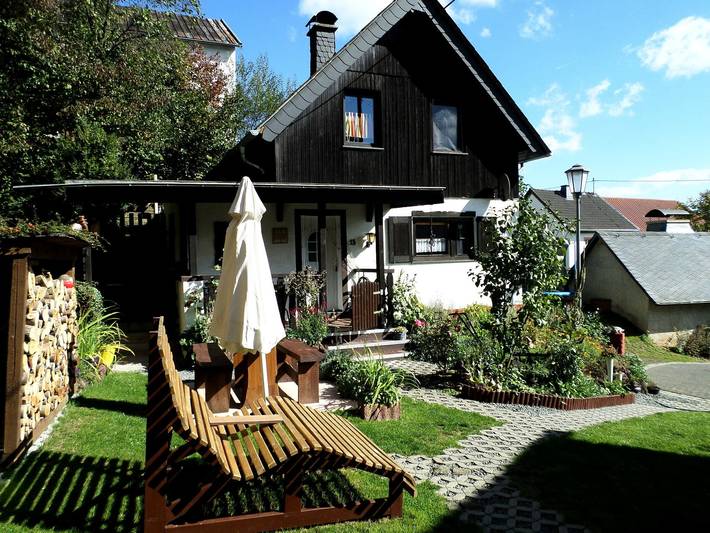 Chalet für 3 Personen, mit Garten, mit Haustier in Rheinland-Pfalz