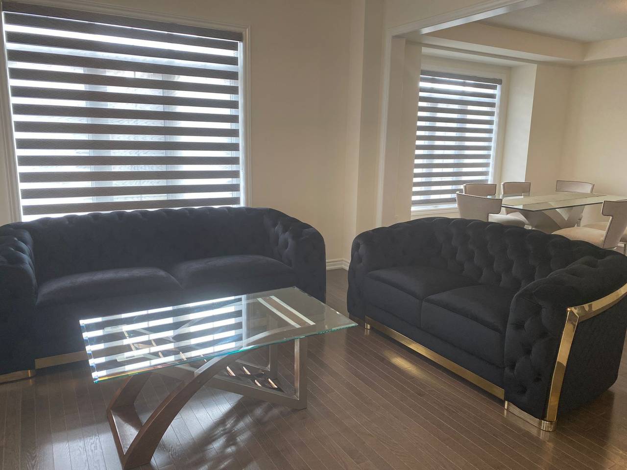 Haus in Brampton mit privatem Parkplatz in Brampton, Lago Ontario (Kanada)