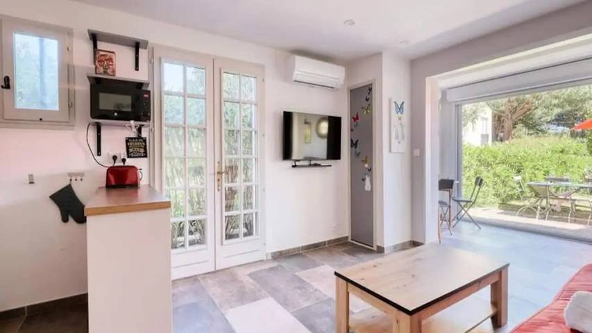 Gîte pour 4 personnes, avec piscine et jardin dans Plage Saint-Clair - 2