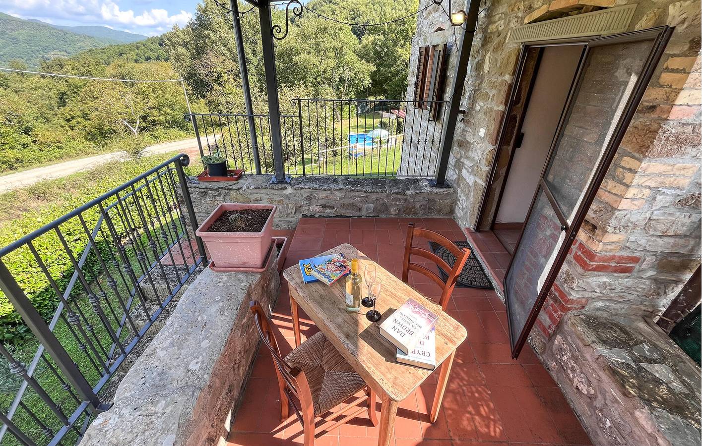 Apartamento vacacional entero, Retiro frente al río con piscina y aparcamiento in Città di Castello, Umbría (Italia)