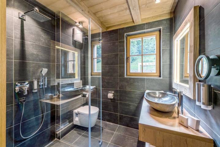 Chalet für 2 Personen, mit Sauna und Pool sowie Ausblick und Garten in Tannheimer Tal - 4