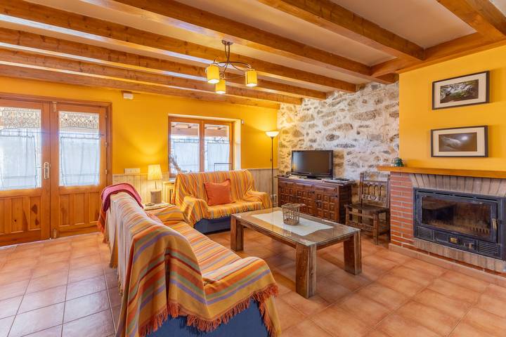 Chalet para 6 personas, con jardín, Se admiten mascotas en Castilla y León - 2