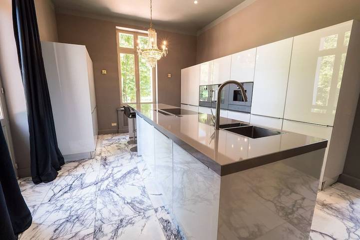 Château pour 12 personnes, avec jardin dans Allier - 2