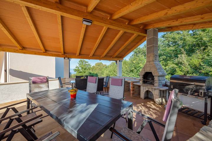 Apartamento entero, Apartamento de vacaciones para 2 personas con sauna in Drenje, Costa Este de Istria