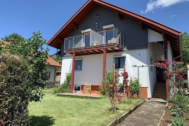 Ferienhaus für 7 Personen, mit Balkon und Whirlpool sowie Garten, mit Haustier - 1