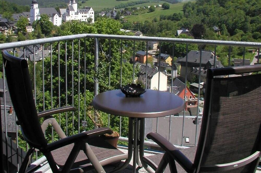 Ganze Wohnung, Ferienperle**** Erzgebirge, Schloss Kirche, Wlan, Ladestation f. E-Auto / Hybrid in Schwarzenberg (Erzgebirge), Erzgebirge