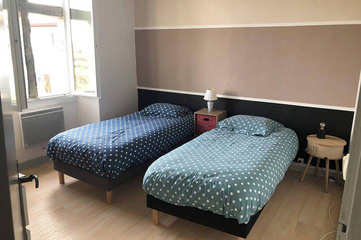 Gîte pour 4 personnes, avec jardin et terrasse à Ayherre - 2