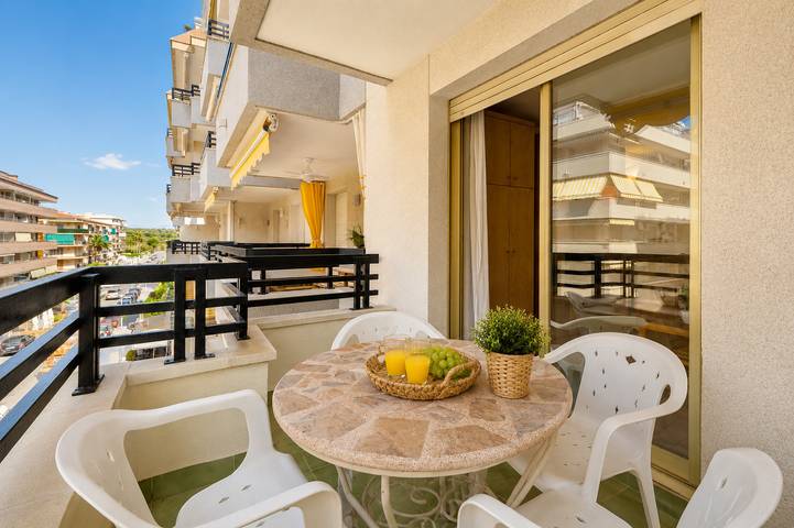 Apartamento entero, Ideal parejas - Escapada junto al Mar in La Pineda, Platja de la Pineda