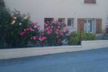 Gîte pour 4 personnes, avec balcon et jardin à Eygliers