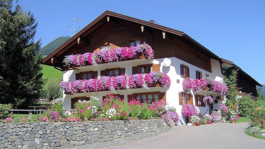 Ferienwohnung für 2 Personen, mit Balkon und Terrasse sowie Garten in Obermaiselstein - 2