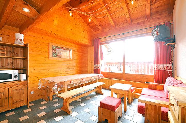 Chalet pour 10 personnes, avec balcon à Bourg-Saint-Maurice - 2