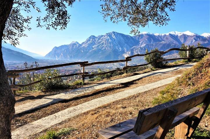 Apartamento para 7 personas, con Terraza y Jardín además de Vistas al lago y Vistas en Arco