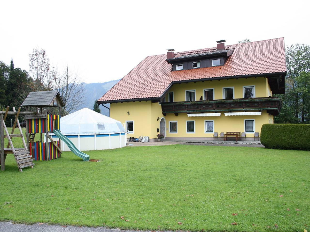 Ganze Wohnung, Wohnung in Krispl nahe Skipisten in Salzkammergut-Berge, Krispl