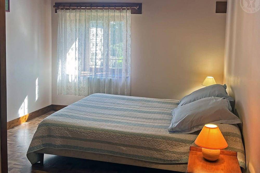 Casita de piedra para 6 con chimenea en Sauvain in Sauvain, Montbrison