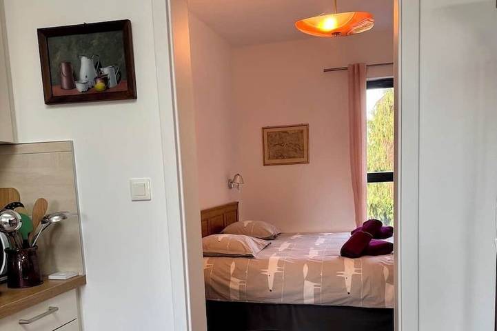 Appartement entier, Gîte lumineux et confortable, aux portes de Strasbourg, pour un séjour au calme. in Schiltigheim, Région de Strasbourg