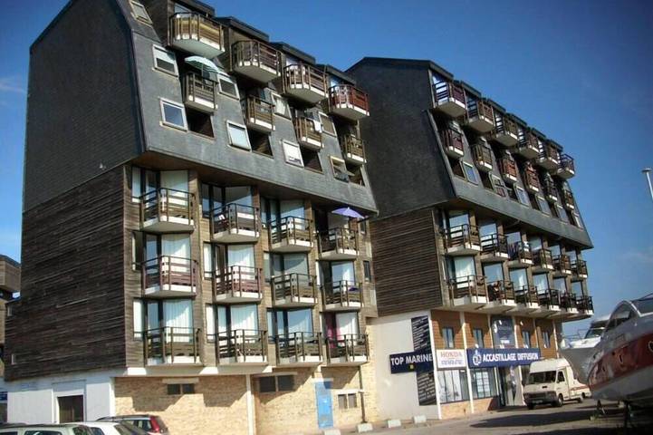 Appartement entier, Deauville - Grand studio dans la Marina avec vue exceptionnelle in Deauville, Région de Lisieux