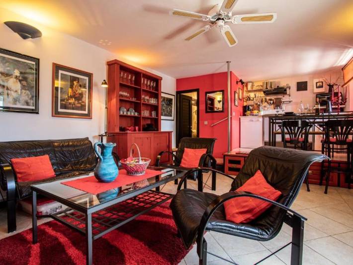 Ferienhaus für 4 Personen, mit Terrasse und Garten in Dobrinj