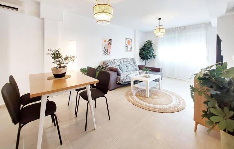 Apartamento vacacional entero, Moderno Apartamento con Piscina, AA y Parking, a 500m de Torreblanca in Torreblanca, Costa del Azahar