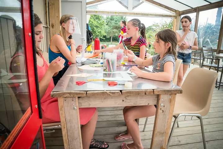 Mobil home pour 5 personnes, avec piscine et terrasse à Saint-Julien-des-Landes - 4
