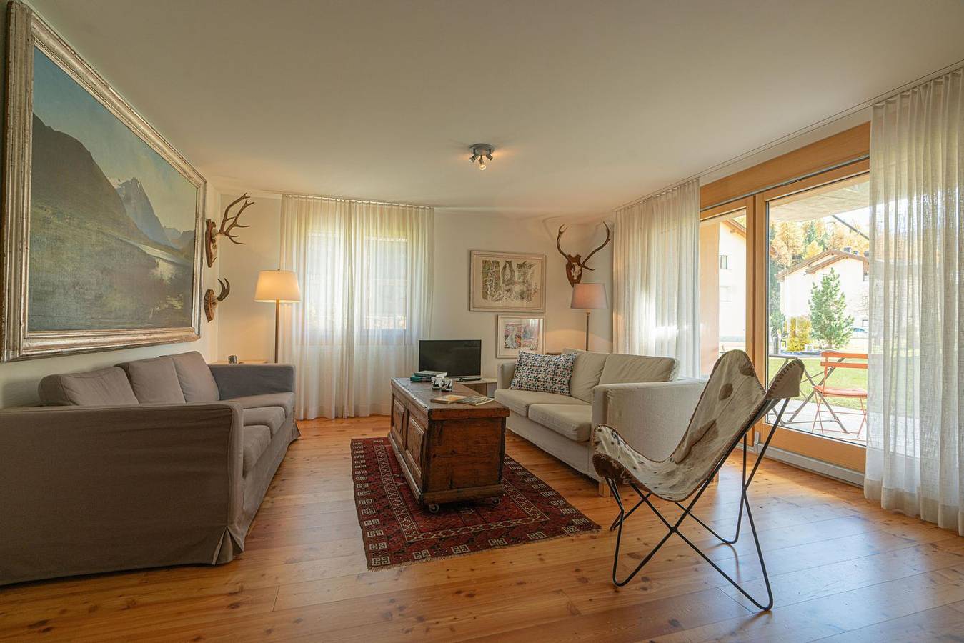 Ganze Wohnung, Chesa Radonda 1 – Moderne Wohnung mit Terrasse & Bergblick in Sils Maria, Sils im Engadin/Segl