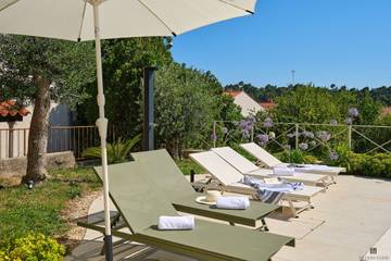 Villa for 8 People in Srebreno, Dubrovnik-Neretva, Photo 3