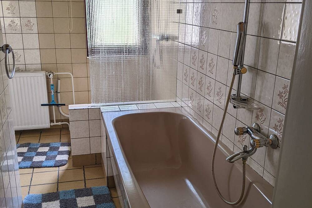 Ganze Wohnung, Ferienwohnung/App. für 4 Gäste mit 40m² in Greiz in Greiz, Region Greiz