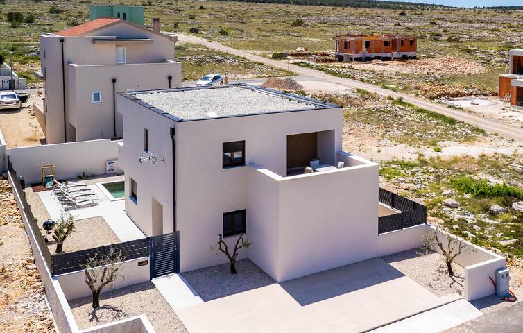 Ferienhaus für 8 Personen, mit Pool und Terrasse sowie Garten in Razanac - 3