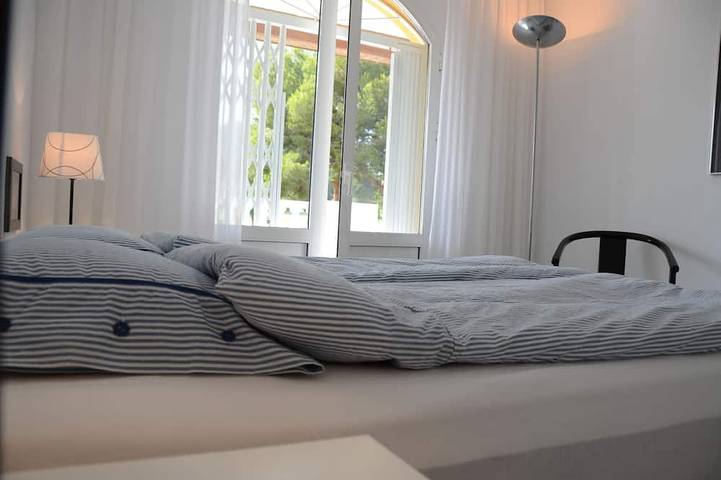 Große Villa an der Costa Blanca in Campo de Golf Villamartin nahe am Meer in Brisas y Golf, Orihuela