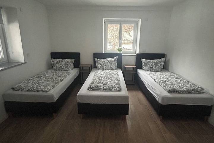 Ganze Wohnung, Ferienwohnung Casita2 Eg in Essenbach, Ostbayern