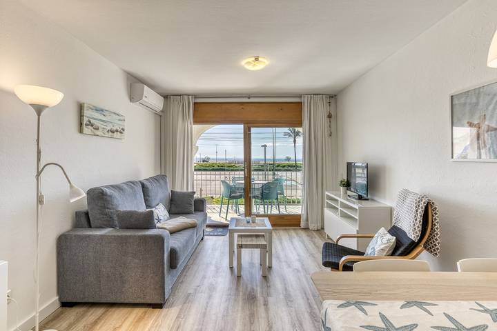 Ganze Wohnung, Apartment 'Salins 3' mit Meerblick, Wlan und Klimaanlage in Empuriabrava, Oberampurien