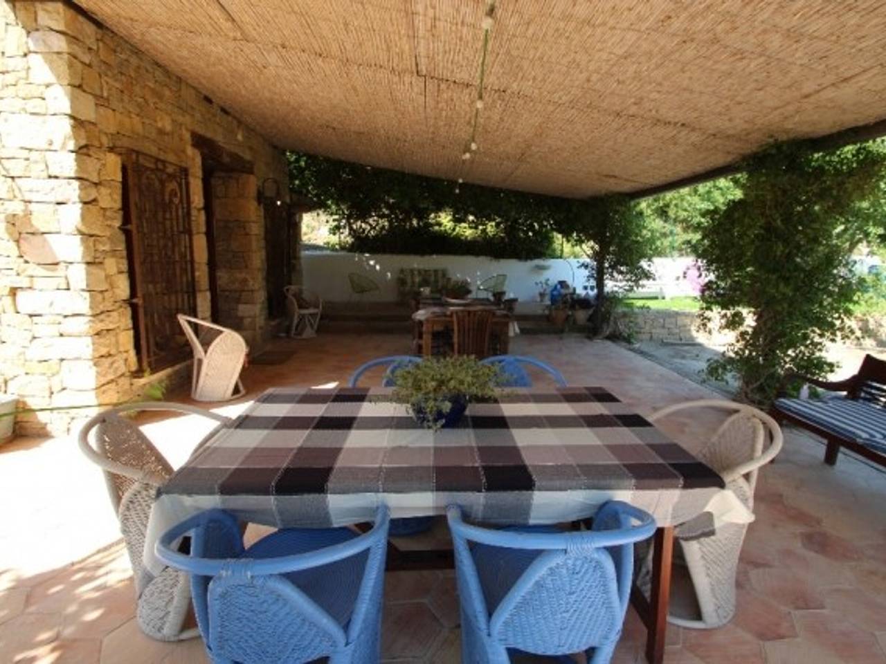 Villa chaleureuse à Benissa avec piscine privée et grand jardin arboré, pour 4 personnes in Benissa, Costa Blanca