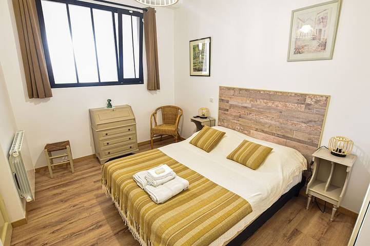 Gîte pour 6 personnes, avec jardin à Sablé-sur-Sarthe - 2