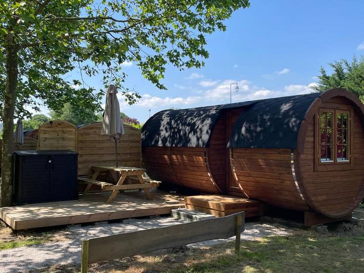 Location de vacances pour 4 personnes, avec piscine et terrasse dans Ébreuil - 4