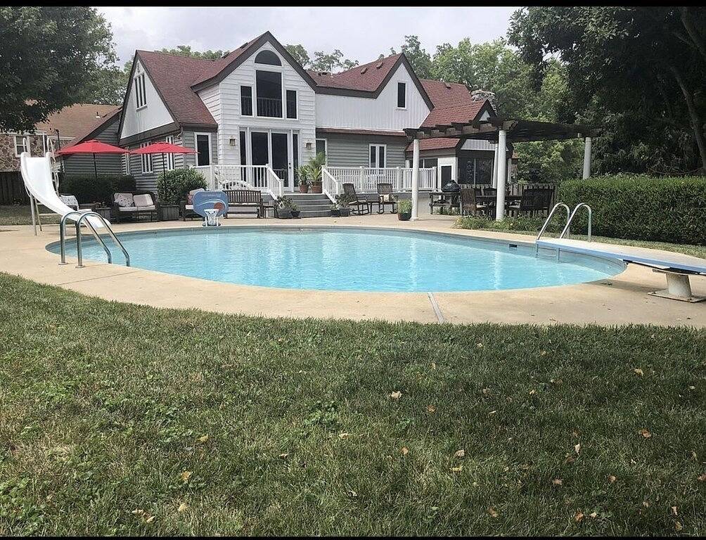 Spectacular pool! 10 beds! Near Brass Pro in Springfield (MO), Greene County (MO)