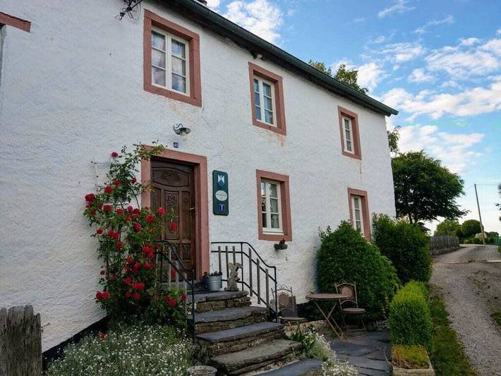 Ferienhaus mit 4 Schlafzimmer in Burg-Reuland, Lüttich und Umgebung