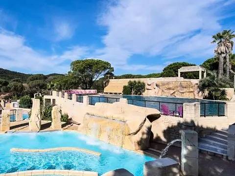 Camping pour 6 personnes à Le Muy - 3