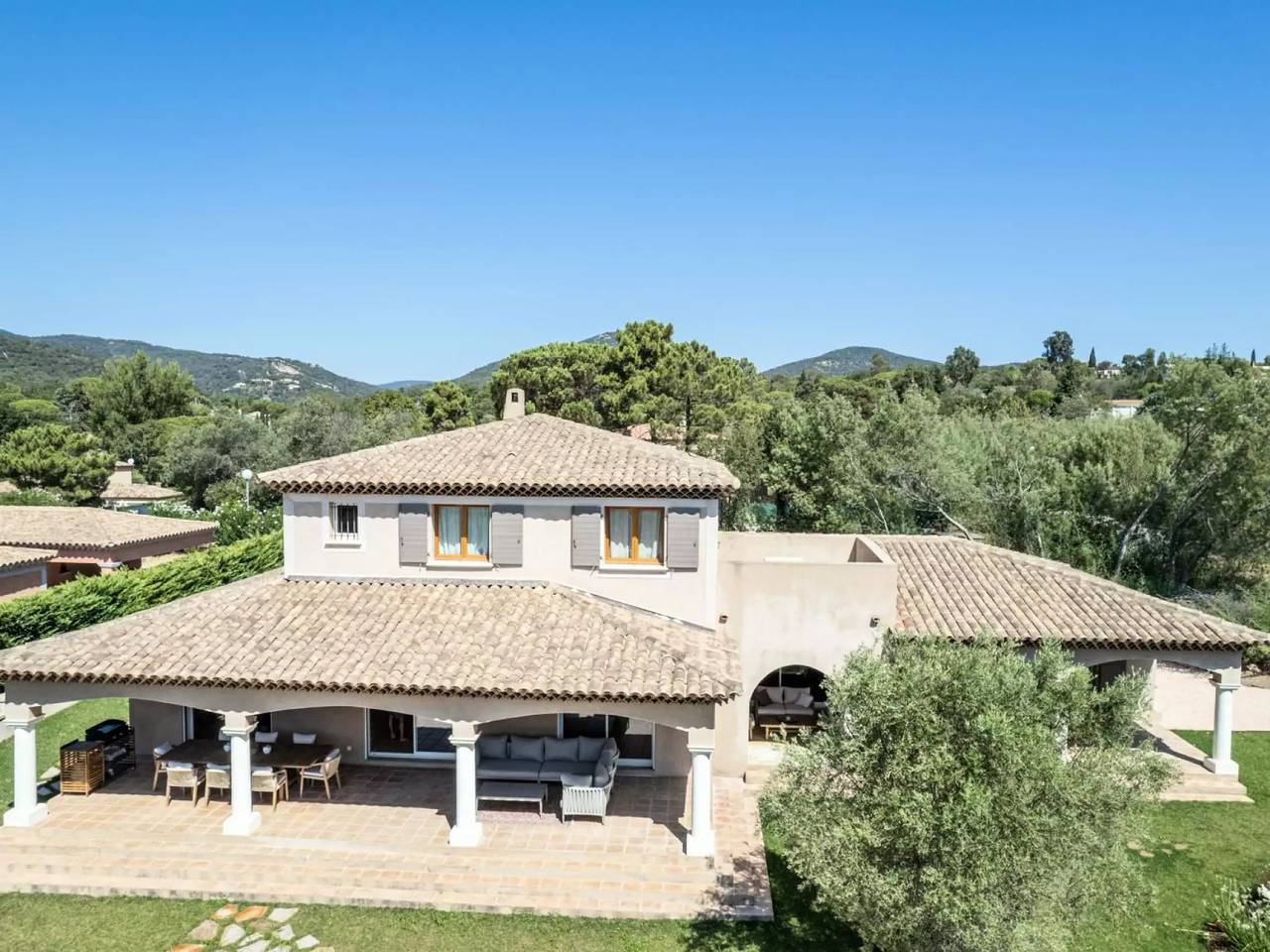 Haus 8 Personen in Grimaud, Mittelmeerküste (Frankreich)