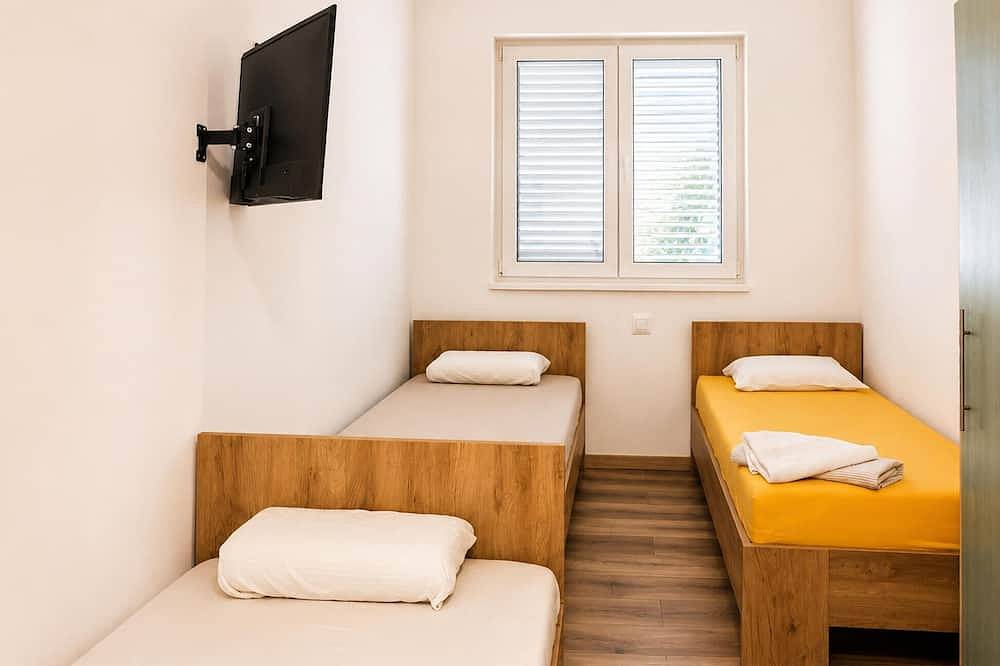 Apartamento entero, Stunning apartment in Smokvica with Wifi in Pag
