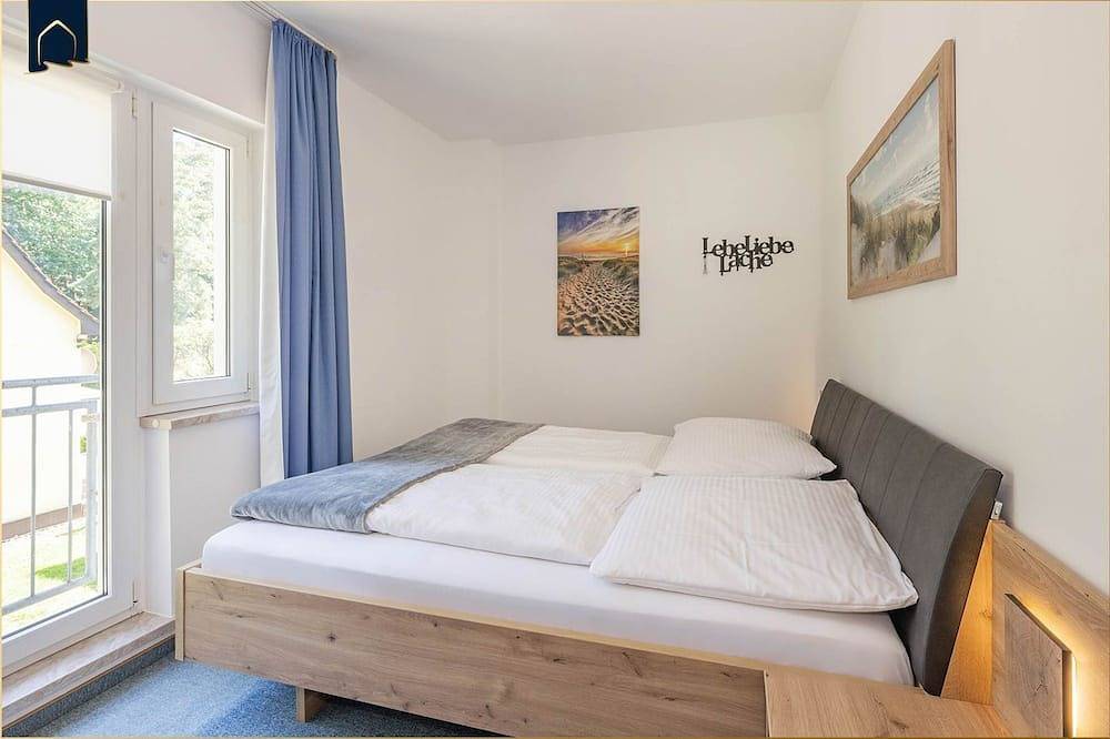 Ganze Wohnung, Dhh Emil - Gemütliche Ferienwohnung im Grünen, mit Sauna und Garten in Garz, Usedom