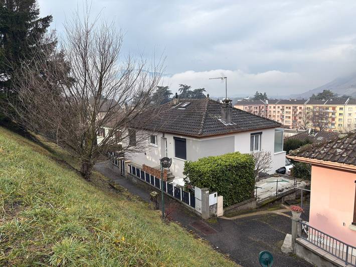 ¡Bienvenidos a Montmélian, una ciudad saboyana en el corazón de la Combe de Savoie! in Montmélian, Chambéry region