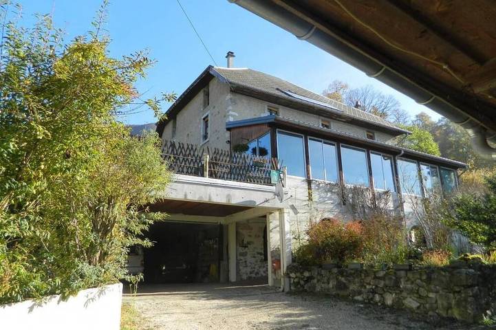 Location de vacances pour 5 personnes, avec Terrasse et Jardin à Thoiry (Savoie)