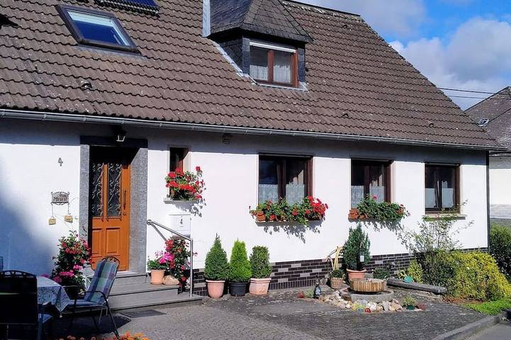 Ferienwohnung für 3 Personen, mit Garten