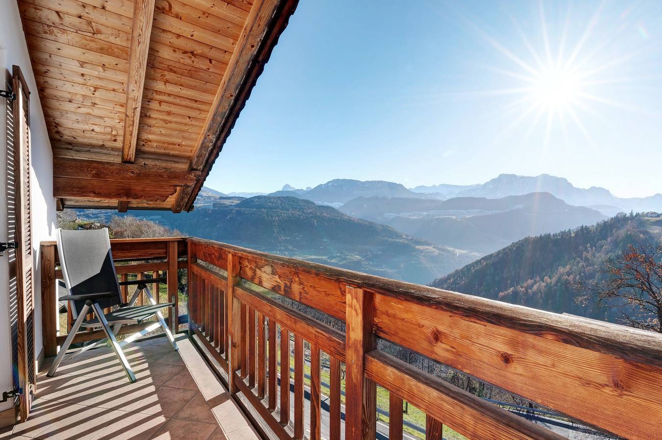 Ganze Wohnung, Ferienwohnung 'Malsethhof' mit Bergblick, privater Terrasse und Wi-Fi in Villanders, Sarntaler Alpen