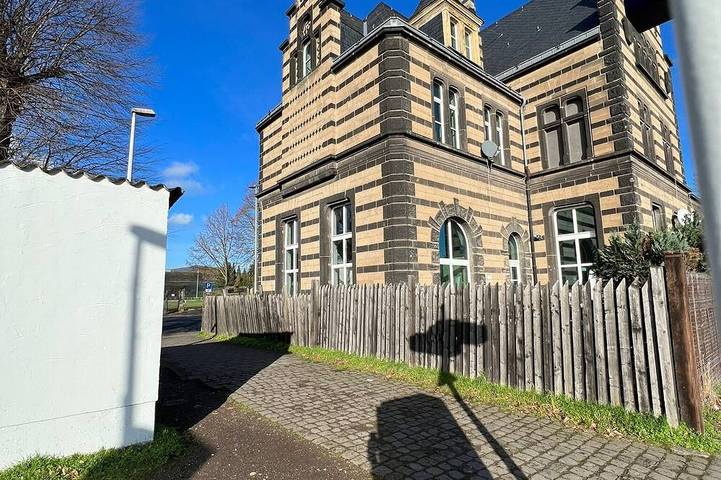 Ferienwohnung für 6 Personen, mit Balkon und Sauna in Kruft