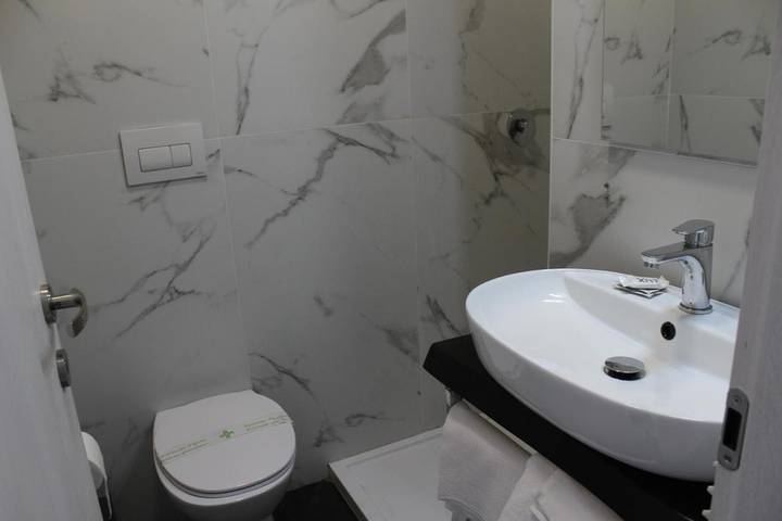 Hôtel pour 2 personnes, avec terrasse à Marina di Ravenna - 4