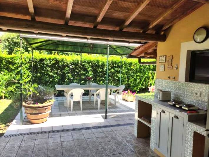 Villa mit schönem Gartne und Sonnenterrasse in Camaiore (Toscana), Riviera Toscana