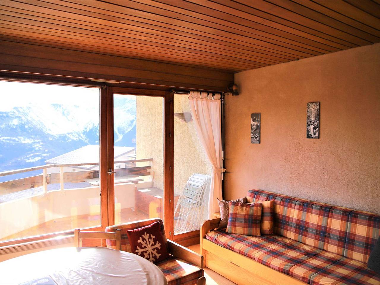 Ganze Wohnung, Studio-Kabine an den Pisten, Balkon, Parkplatz, Haustiere erlaubt in Auris, Nationalpark Écrins