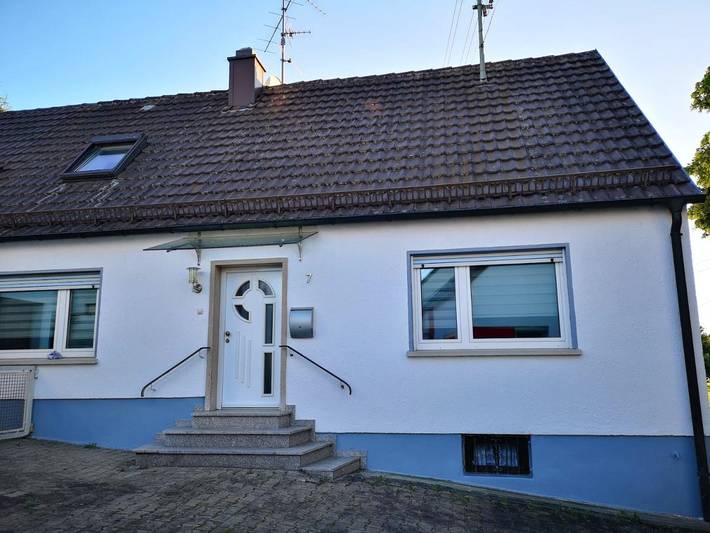 Ferienwohnung für 8 Personen, mit Balkon und Terrasse sowie Garten und Ausblick in Günzburg - 2